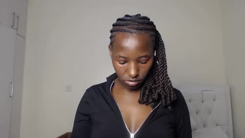 Snapshot of ebonyqueen_11 chatting on 06/16/26, 11:24 Ebonyqueen online show from 06/16/26, 11:24
