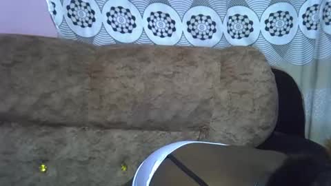 pretty online show from 03/18/26, 09:51