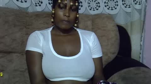 pretty online show from 05/11/26, 06:16