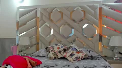 ebonysquirtcol online show from 12/13/25, 08:58