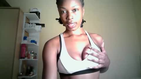 ebonytanqueen online show from 04/28/26, 10:04