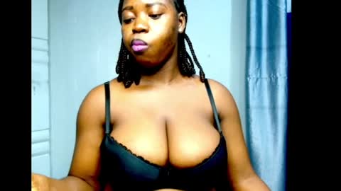 Snapshot of ebonyx_dripqueen chatting on 06/27/26, 07:24 Loveth online show from 06/27/26, 07:24