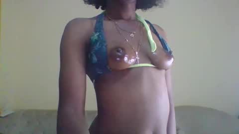 Snapshot of edakiss chatting on 01/12/26, 08:25 edakiss online show from 01/12/26, 08:25
