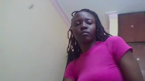 Snapshot of edakiss chatting on 05/27/26, 09:06 edakiss online show from 05/27/26, 09:06