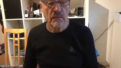 Snapshot of eddelmar chatting on 01/14/25, 07:17 eddelmar online show from 01/14/25, 07:17