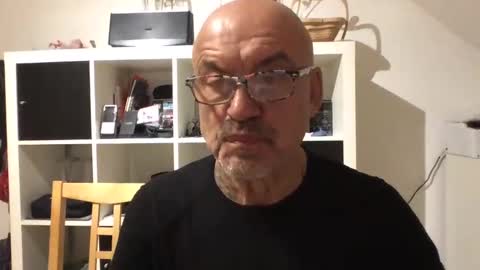 Snapshot of eddelmar chatting on 01/18/25, 07:04 eddelmar online show from 01/18/25, 07:04