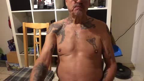 Snapshot of eddelmar chatting on 01/23/25, 12:57 eddelmar online show from 01/23/25, 12:57