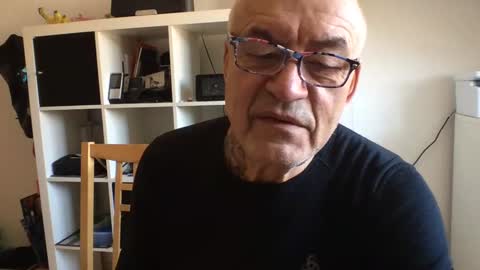 Snapshot of eddelmar chatting on 02/04/25, 10:32 eddelmar online show from 02/04/25, 10:32