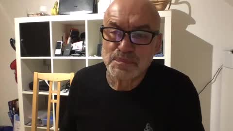 Snapshot of eddelmar chatting on 02/10/25, 06:13 eddelmar online show from 02/10/25, 06:13