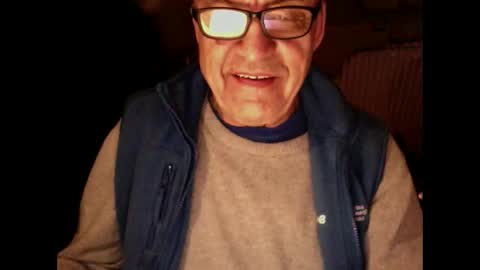 Snapshot of eddelmar chatting on 02/20/25, 09:09 eddelmar online show from 02/20/25, 09:09