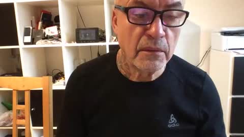 Snapshot of eddelmar chatting on 02/26/25, 12:47 eddelmar online show from 02/26/25, 12:47