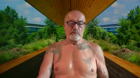 Snapshot of eddelmar chatting on 09/09/25, 07:08 eddelmar online show from 09/09/25, 07:08