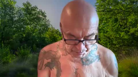 Snapshot of eddelmar chatting on 01/07/26, 09:01 eddelmar online show from 01/07/26, 09:01