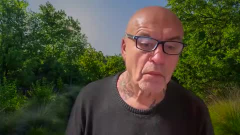 Snapshot of eddelmar chatting on 01/11/26, 08:58 eddelmar online show from 01/11/26, 08:58