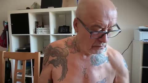 Snapshot of eddelmar chatting on 03/03/26, 11:16 eddelmar online show from 03/03/26, 11:16