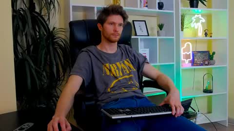 eddie_baker online show from 05/18/26, 08:36