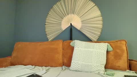 Eddie online show from 12/18/24, 03:04