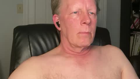 Snapshot of eddygl1968 chatting on 04/17/26, 02:36 Eddy online show from 04/17/26, 02:36