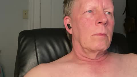 Snapshot of eddygl1968 chatting on 05/02/26, 02:49 Eddy online show from 05/02/26, 02:49
