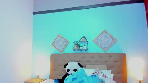 Snapshot of edelaine_rogers chatting on 04/11/26, 07:45 ede online show from 04/11/26, 07:45