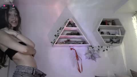 Snapshot of eden_heaven chatting on 03/06/26, 08:55 Eden Heaven online show from 03/06/26, 08:55