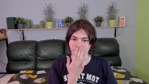 Snapshot of edgar_ray chatting on 03/05/26, 02:29 Edgar online show from 03/05/26, 02:29