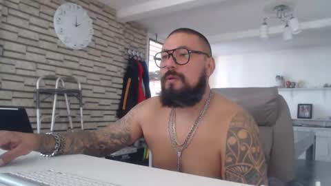 Snapshot of edgarram83 chatting on 10/30/25, 07:58 edgarram83 online show from 10/30/25, 07:58