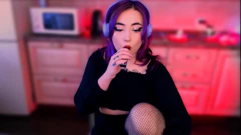 fickle demon made of clumps of matter online show from 02/07/25, 08:01