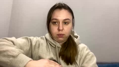 Snapshot of edina77 chatting on 03/19/26, 04:00 Edina online show from 03/19/26, 04:00