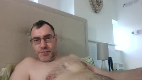 edinandy77 online show from 12/19/25, 12:12