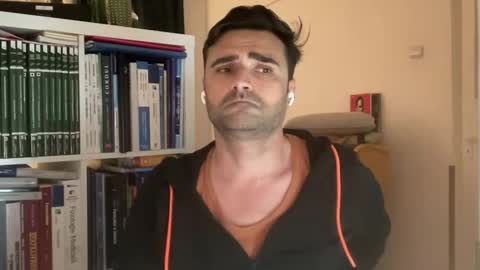 edith0puthie online show from 05/03/26, 10:49