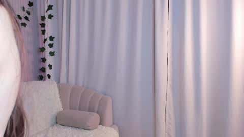 Snapshot of edithgalpin chatting on 02/19/25, 03:39 Lisa online show from 02/19/25, 03:39