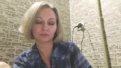 edithmanning online show from 01/20/25, 01:42