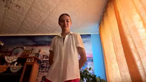 Annie online show from 07/23/26, 05:16