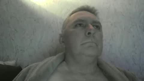 Snapshot of edje59a chatting on 10/23/25, 11:35 Eddy online show from 10/23/25, 11:35