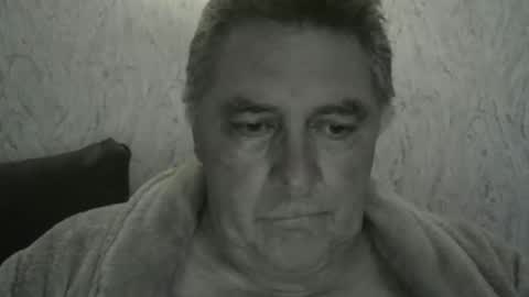 Snapshot of edje59a chatting on 12/04/25, 12:20 Eddy online show from 12/04/25, 12:20