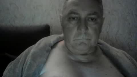 Snapshot of edje59a chatting on 12/22/25, 01:24 Eddy online show from 12/22/25, 01:24