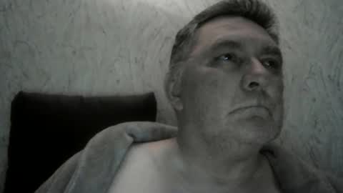 Snapshot of edje59a chatting on 02/01/26, 01:04 Eddy online show from 02/01/26, 01:04