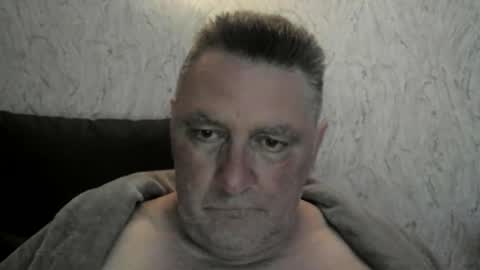 Snapshot of edje59a chatting on 03/04/26, 01:33 Eddy online show from 03/04/26, 01:33