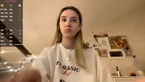 Dana online show from 10/03/25, 05:21