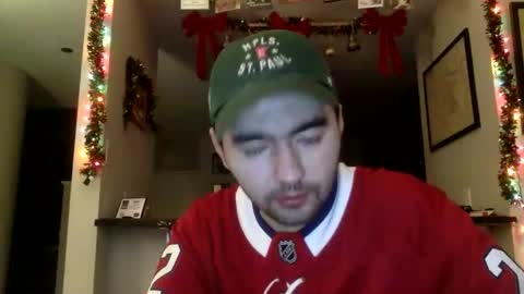 Snapshot of edmundfitz75 chatting on 12/20/25, 10:50 EddieFitz75 online show from 12/20/25, 10:50