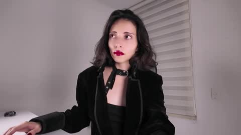 Edranah online show from 10/30/25, 10:32