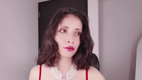 Snapshot of edranah chatting on 01/05/26, 11:19 Edranah online show from 01/05/26, 11:19