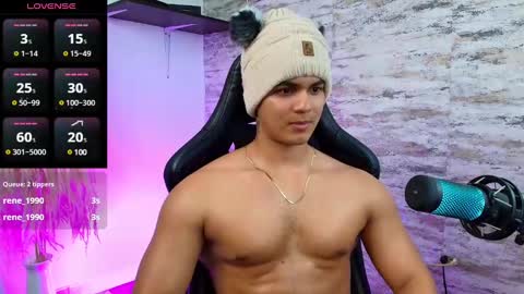 Snapshot of edward__clarck chatting on 01/23/25, 04:41 EDWARD CLARCK online show from 01/23/25, 04:41