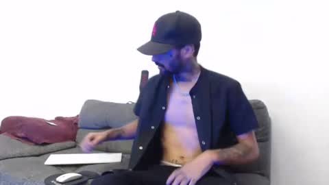 Snapshot of edward_johnsonn chatting on 09/16/25, 12:50 edward_johnsonn online show from 09/16/25, 12:50