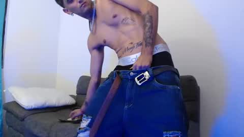 Snapshot of edward_johnsonn chatting on 09/17/25, 12:56 edward_johnsonn online show from 09/17/25, 12:56