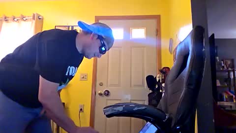 edwardaims_2please online show from 11/07/25, 03:56