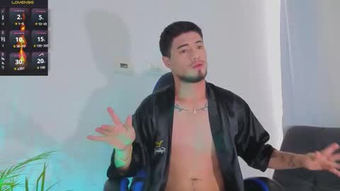 Snapshot of edwardross_ chatting on 02/21/26, 08:32 Edward Ross online show from 02/21/26, 08:32