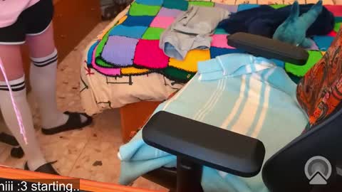 Snapshot of edwarh_01 chatting on 02/22/26, 11:47 Alex online show from 02/22/26, 11:47