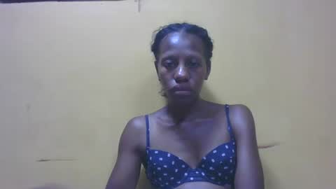 edwige770943 online show from 04/18/26, 07:58